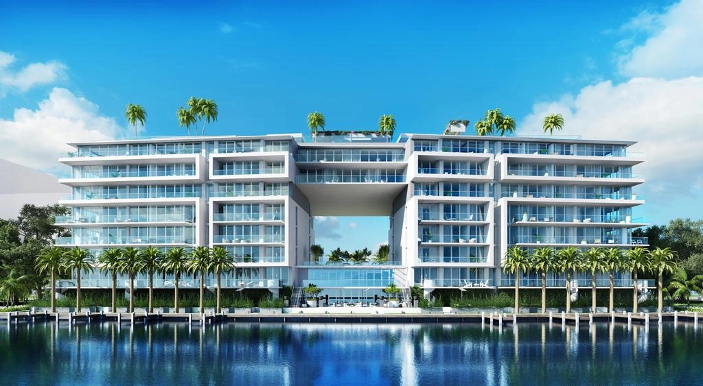 Luxury Condo in Florida