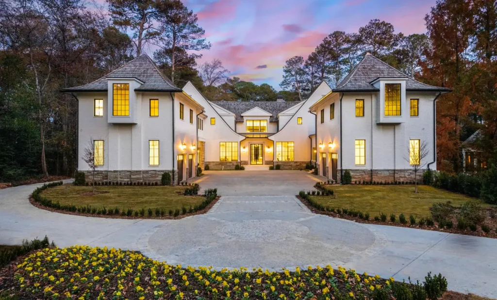 An view of a Luxury House in the city of Georgia.